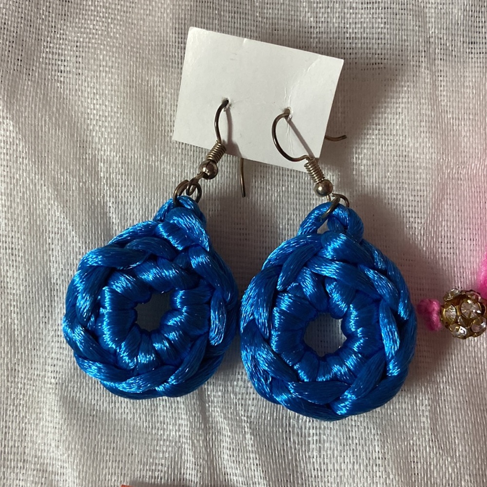 Combo of 5 crochet hoop earrings - Picture 2 of 8
